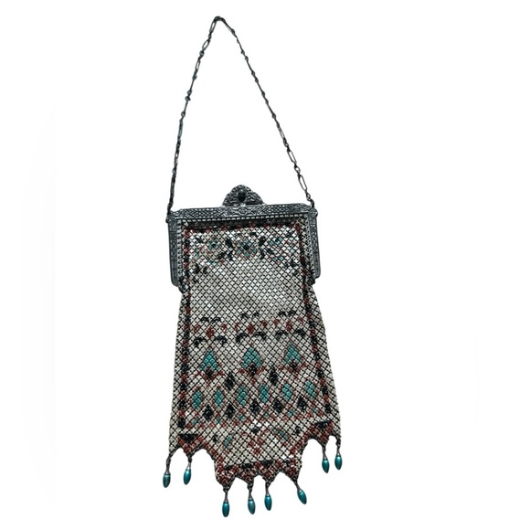 Mandalian Mfg Co 1920’s Vintage Beaded Chain Purse